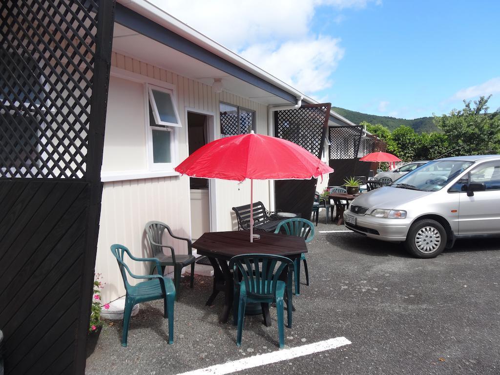 Beachside Sunnyvale Motel Picton Bagian luar foto