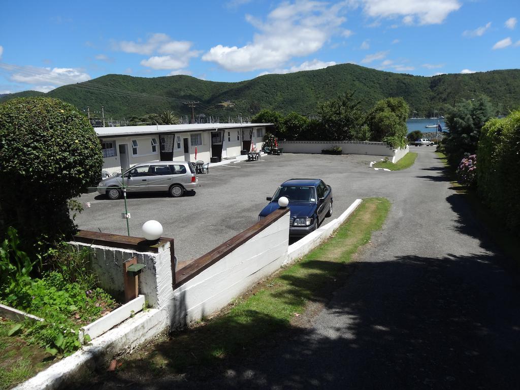 Beachside Sunnyvale Motel Picton Bagian luar foto