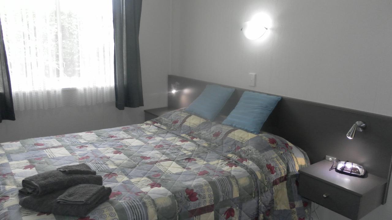 Beachside Sunnyvale Motel Picton Bagian luar foto