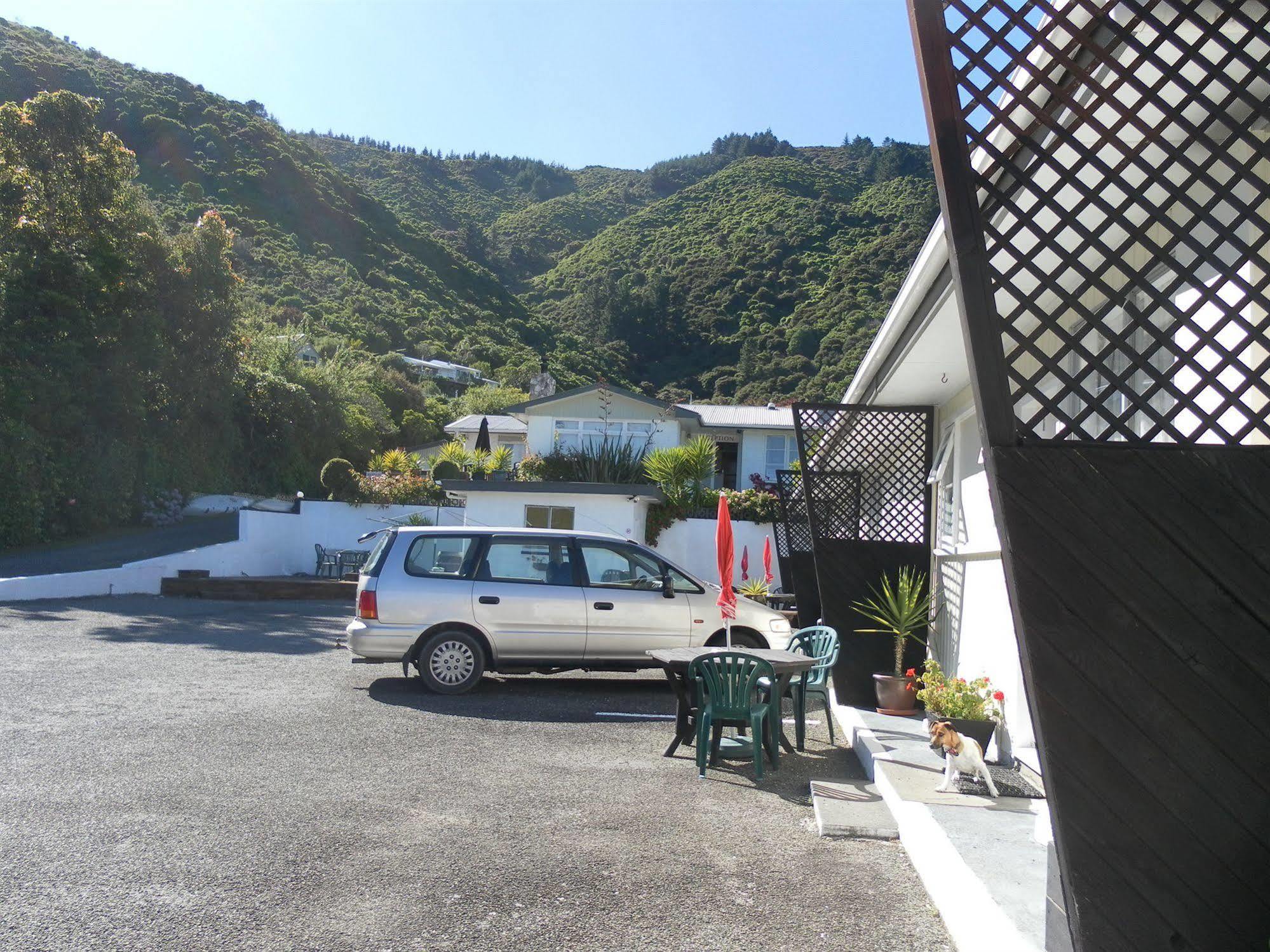 Beachside Sunnyvale Motel Picton Bagian luar foto