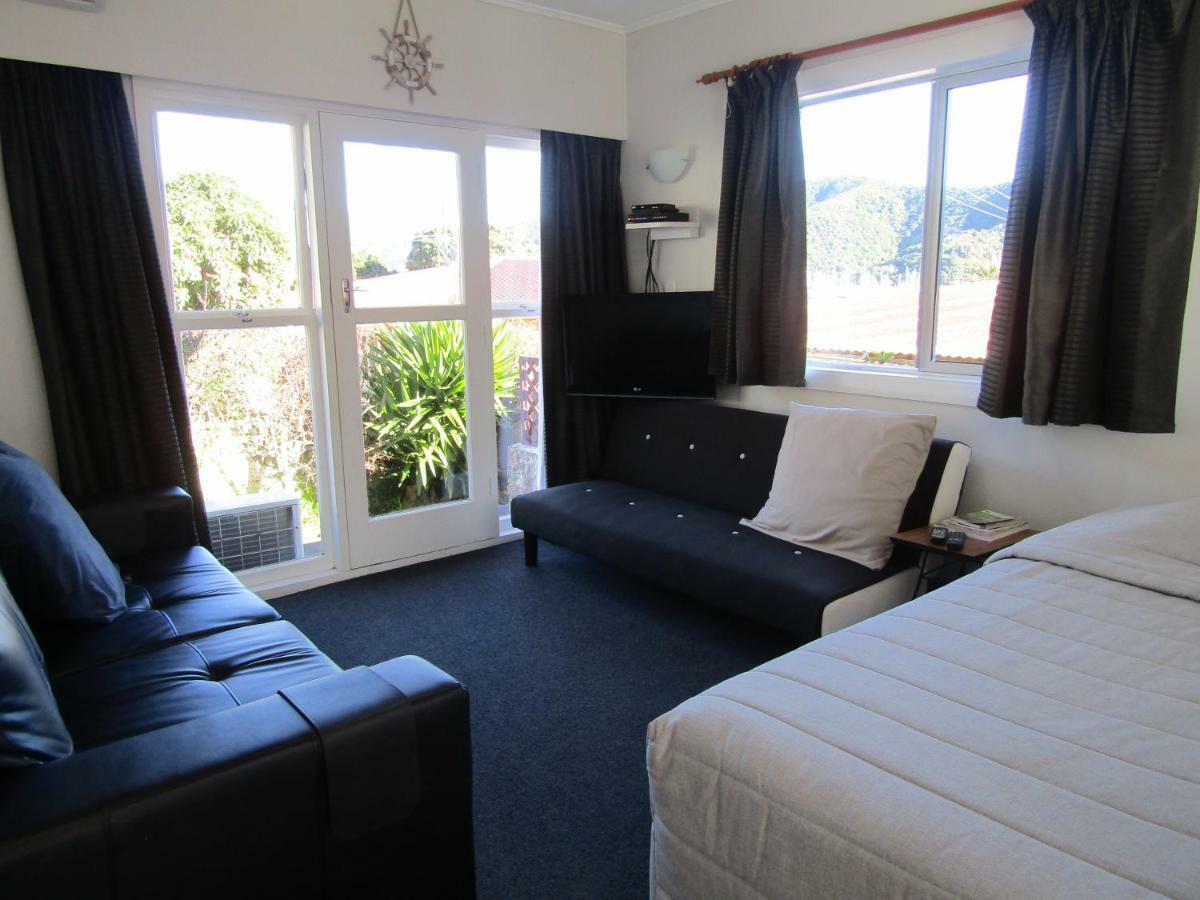 Beachside Sunnyvale Motel Picton Bagian luar foto