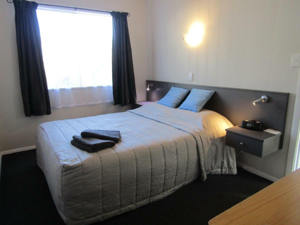 Beachside Sunnyvale Motel Picton Bagian luar foto