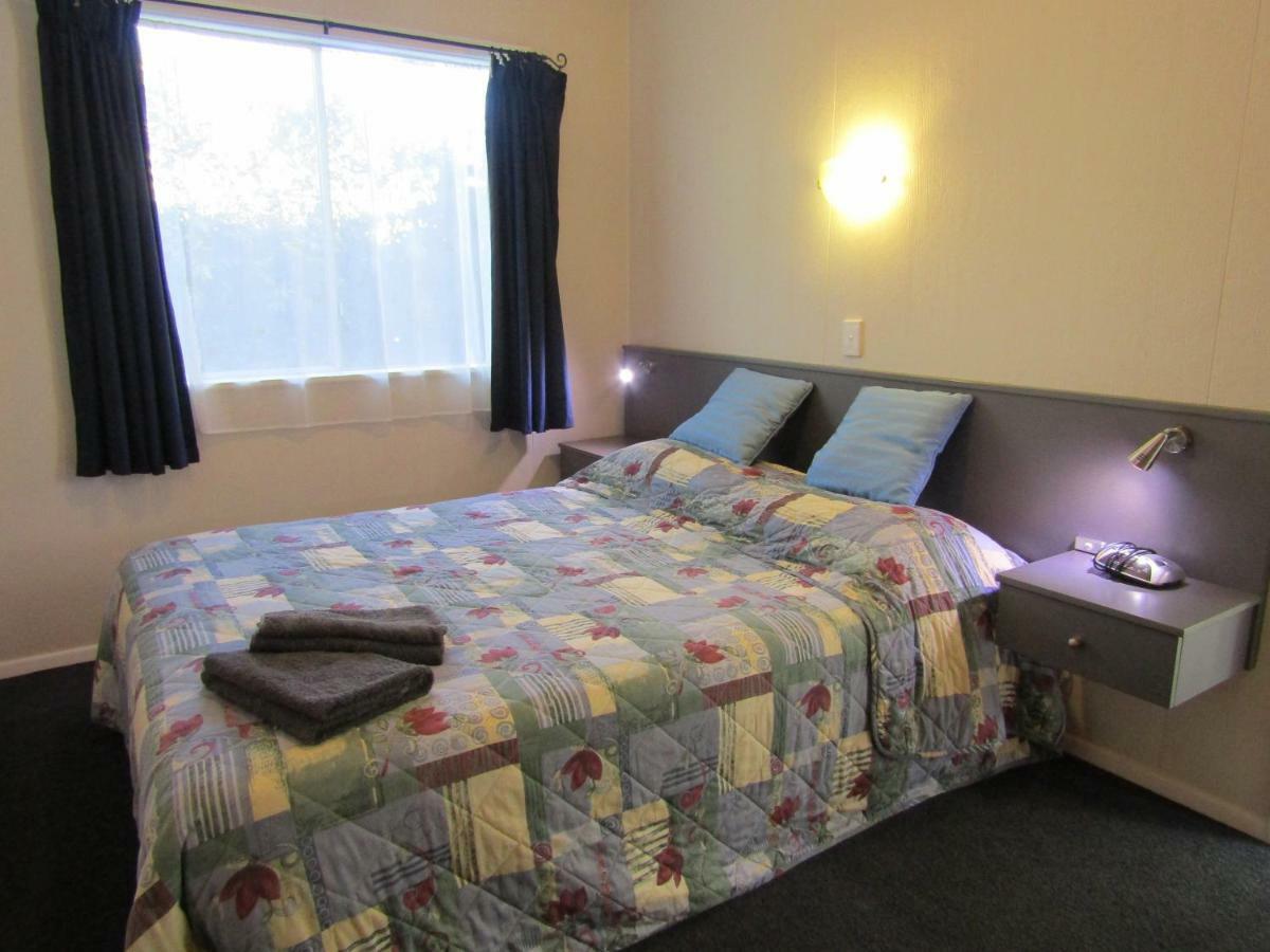 Beachside Sunnyvale Motel Picton Bagian luar foto